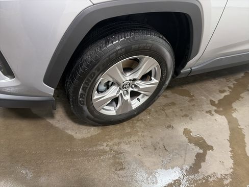 Used 2023 Toyota RAV4 XLE image 9