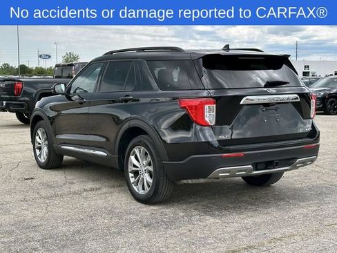 Used 2023 Ford Explorer XLT w/ Equipment Group 202A AWD/4WD image 3