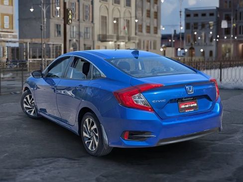 Used 2017 Honda Civic EX image 8