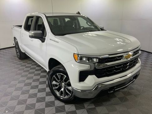 Used 2022 Chevrolet Silverado 1500 LT image 47