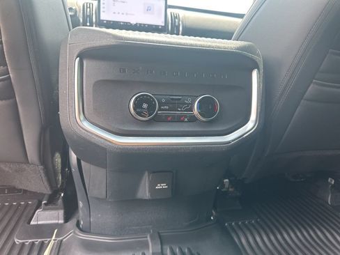 Used 2025 Ford Expedition Tremor AWD/4WD image 19