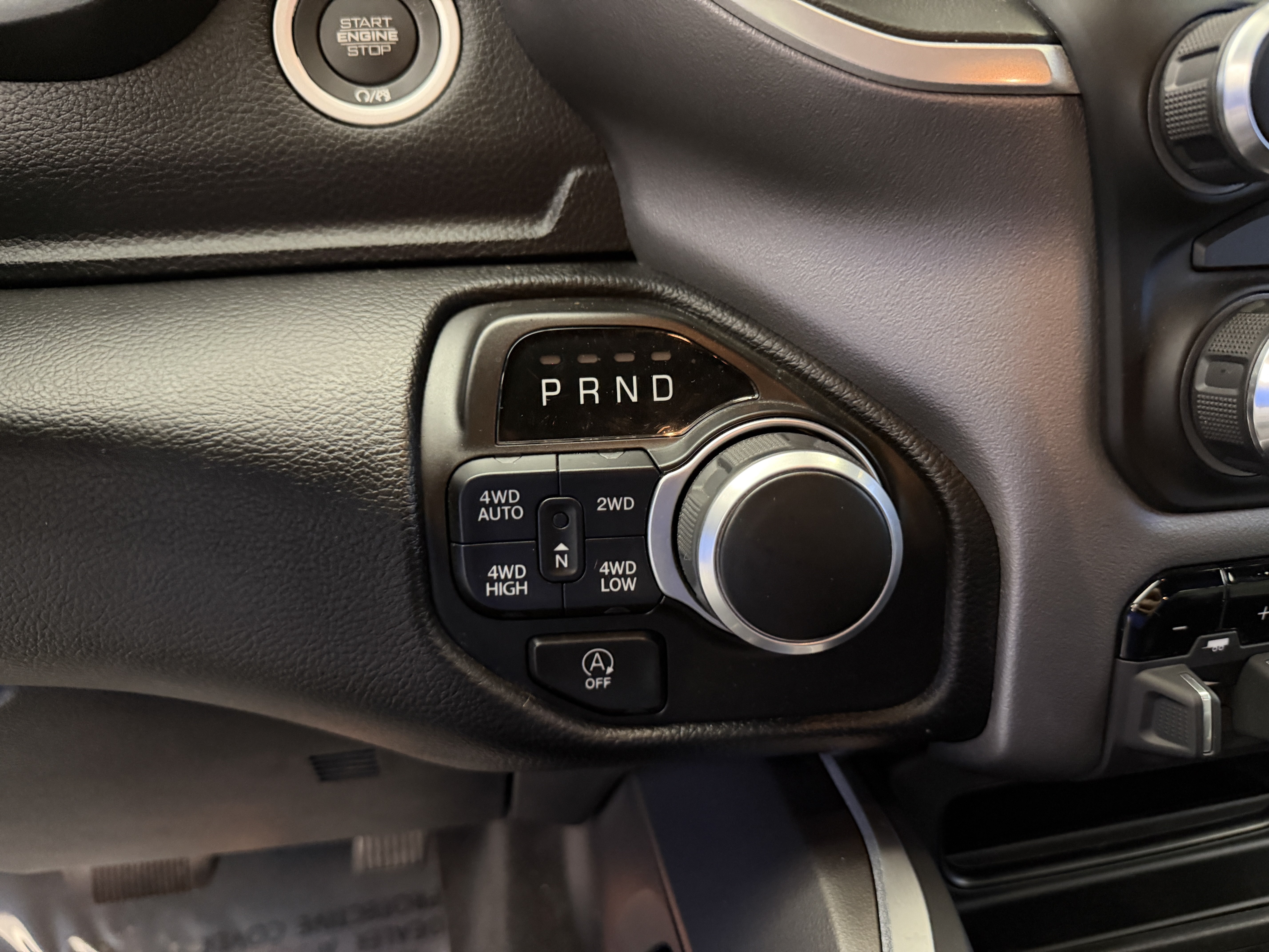Used 2022 RAM 1500 Big Horn AWD/4WD image 22