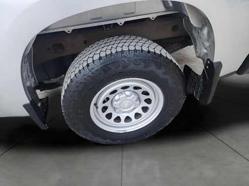 Used 2022 Chevrolet Silverado 1500 W/T w/ WT Value Package image 5