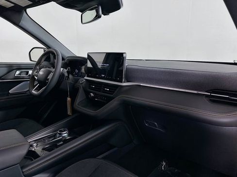 New 2026 Ford Explorer Tremor image 28