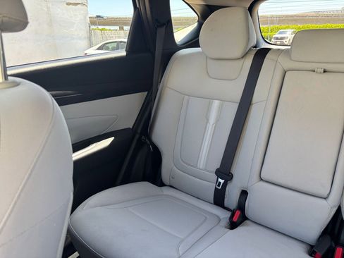 Used 2025 Hyundai Tucson SEL FWD image 41