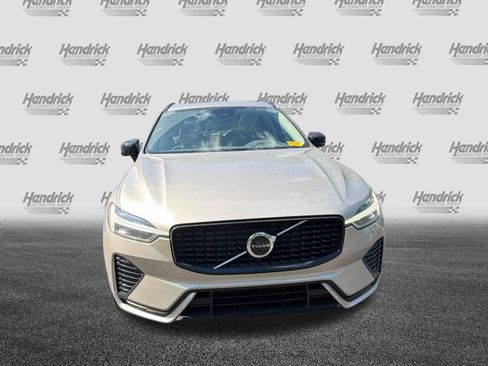 Used 2024 Volvo XC60 B5 Plus w/ Protection Package Premier AWD/4WD image 5