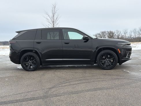 Used 2024 Jeep Wagoneer Launch Edition image 29