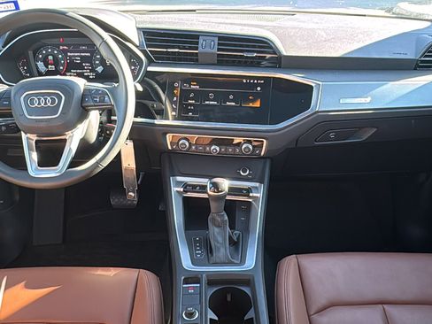 Used 2025 Audi Q3 2.0T Premium image 17