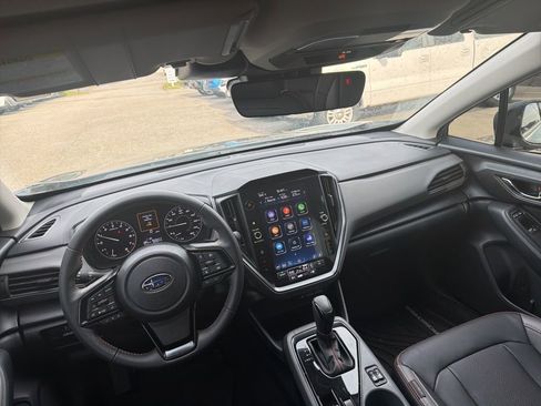 Used 2024 Subaru Crosstrek 2.5i Limited w/ Crosstrek Mirror Package image 12