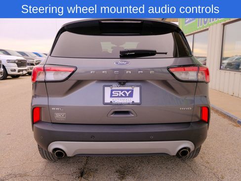 Used 2022 Ford Escape SEL image 7