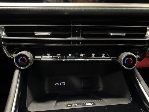 New 2026 Chevrolet Traverse LT w/ Driver Confidence Package image 20