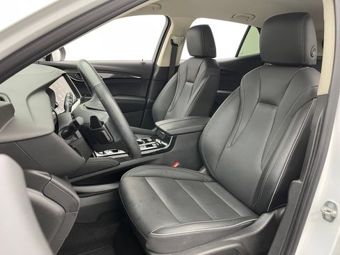 Used 2023 Buick Envision Essence AWD/4WD image 18