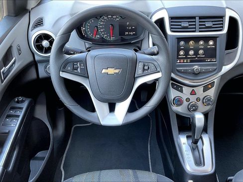 Used 2018 Chevrolet Sonic LT FWD image 8