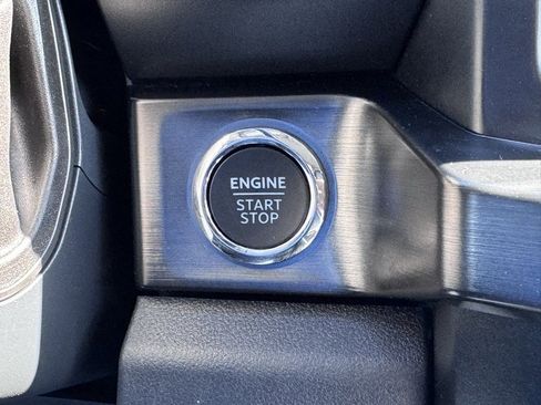 Used 2024 Ford F250 Lariat image 6