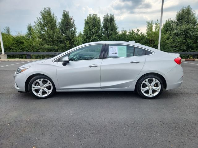 Used 2017 Chevrolet Cruze Premier FWD image 4