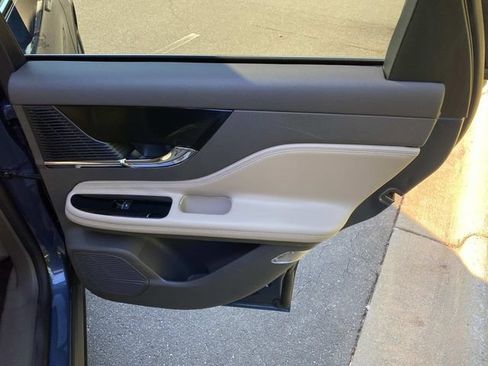 Certified 2022 Lincoln Corsair FWD w/ Equipment Group 101A image 35