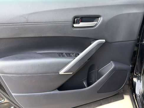 Certified 2024 Toyota Corolla Cross XLE FWD image 14