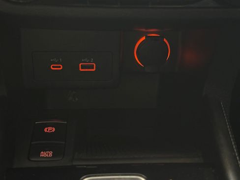 Used 2021 Nissan Kicks SV image 26