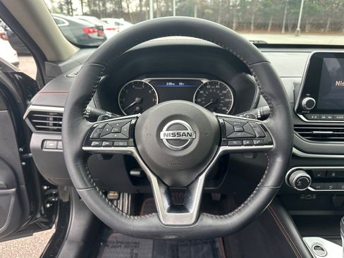 Used 2019 Nissan Altima 2.5 SR w/ SR Premium Package image 28