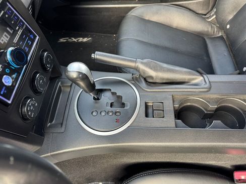 Used 2007 MAZDA MX-5 Miata Grand Touring w/ Premium Pkg image 34