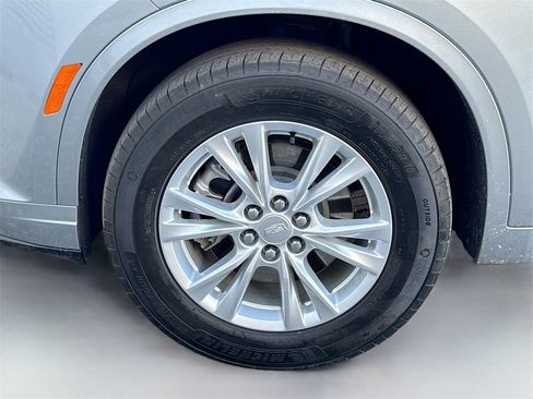 Used 2023 Cadillac XT6 Luxury image 34