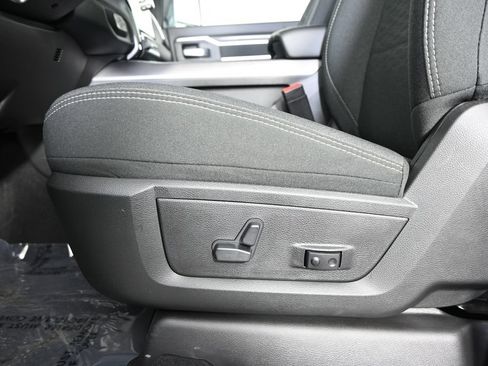 Used 2026 RAM 3500 Big Horn AWD/4WD image 21