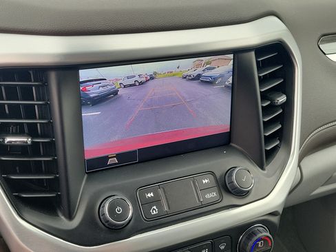 Used 2023 GMC Acadia SLT w/ Preferred Package FWD image 27