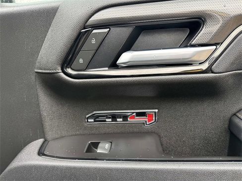 Used 2025 GMC Sierra 1500 AT4 w/ AT4 Premium Package image 20