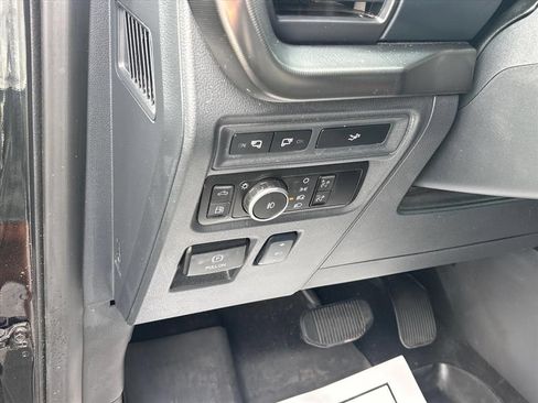 Used 2024 Ford F150 Lariat w/ Equipment Group 502A High AWD/4WD image 29