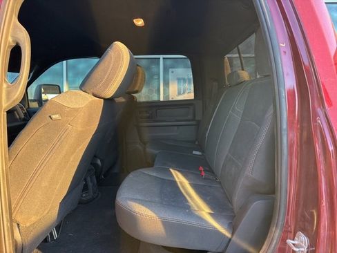 Used 2024 RAM 2500 Tradesman w/ Chrome Appearance Group image 9