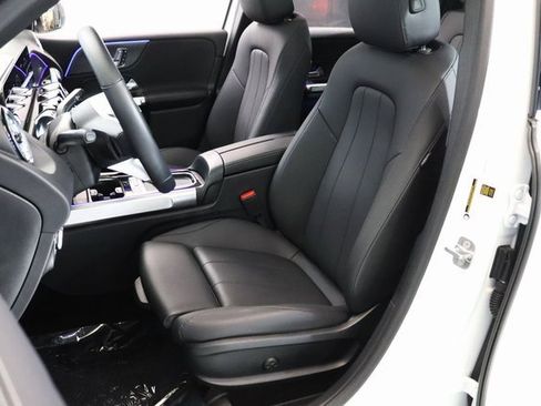 Certified 2025 Mercedes-Benz GLB 250 GLB 250 image 16