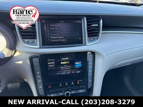 Certified 2023 INFINITI QX50 Luxe image 9