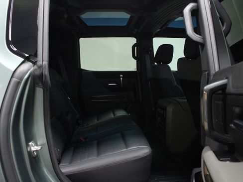 Used 2024 GMC Hummer EV 3X w/ LPO, Illumination Package image 15