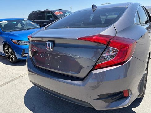 Used 2017 Honda Civic EX image 4