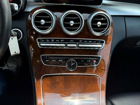 Used 2018 Mercedes-Benz C 300 4MATIC Sedan w/ Premium Package image 17