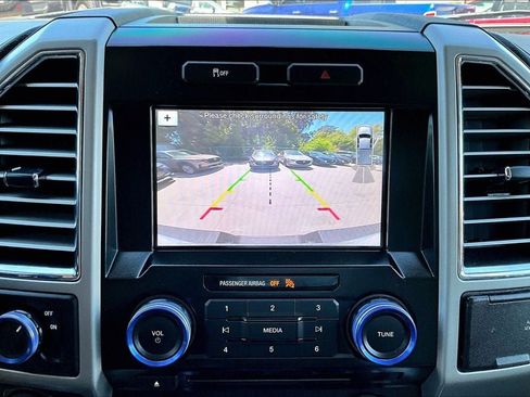 Used 2016 Ford F150 Lariat w/ Equipment Group 501A Mid RWD image 24