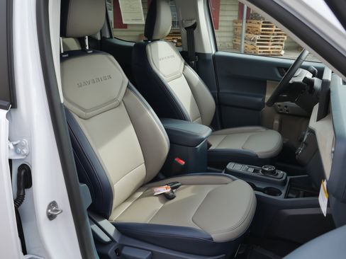 New 2026 Ford Maverick Lariat w/ 4K Tow Package image 26