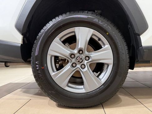 Certified 2025 Toyota RAV4 XLE AWD/4WD image 9