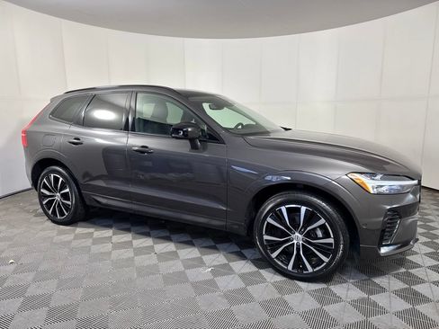 Used 2023 Volvo XC60 B5 Plus AWD/4WD image 7