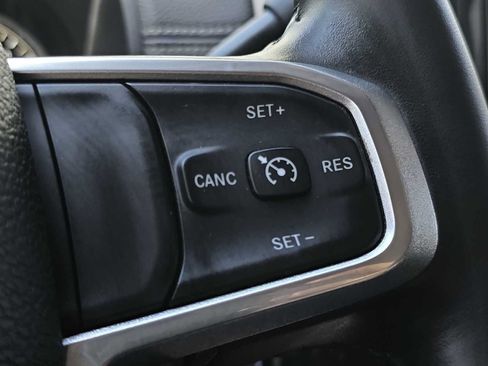 Used 2024 RAM 3500 Laramie AWD/4WD image 28