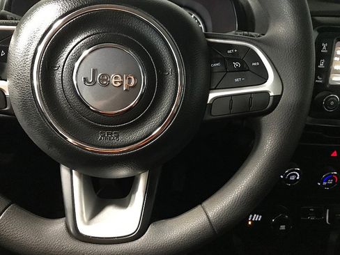 Used 2018 Jeep Renegade Sport w/ Power & Air Group AWD/4WD image 25