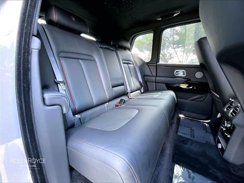 Certified 2021 Rolls-Royce Cullinan AWD/4WD image 23