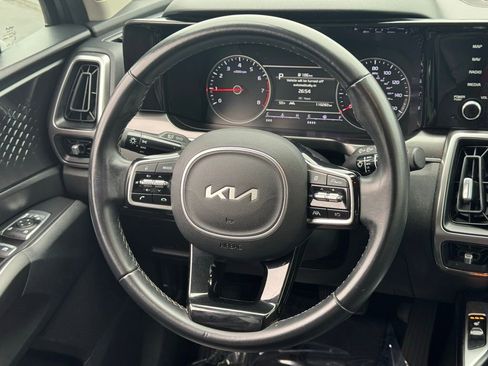 Used 2022 Kia Sorento S image 20