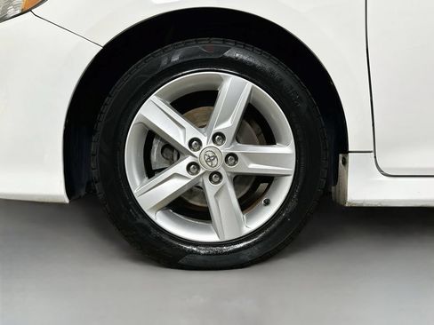 Used 2012 Toyota Camry SE FWD image 33
