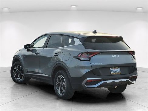 Used 2024 Kia Sportage LX image 5