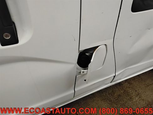 Used 2017 Nissan NV200 SV w/ Technology Package image 19