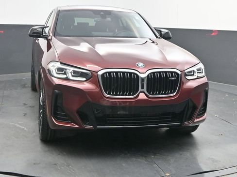 Certified 2022 BMW X4 M40i w/ Premium Package image 2