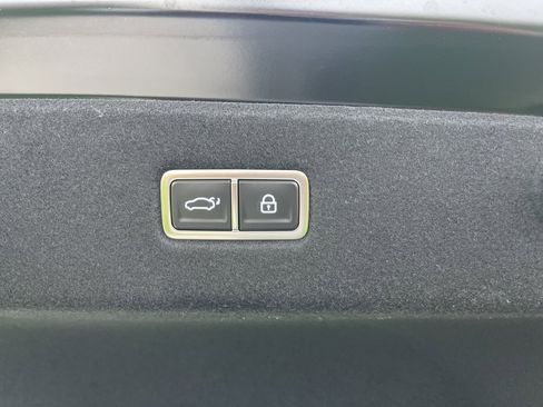 New 2025 Hyundai Ioniq 6 SEL image 13