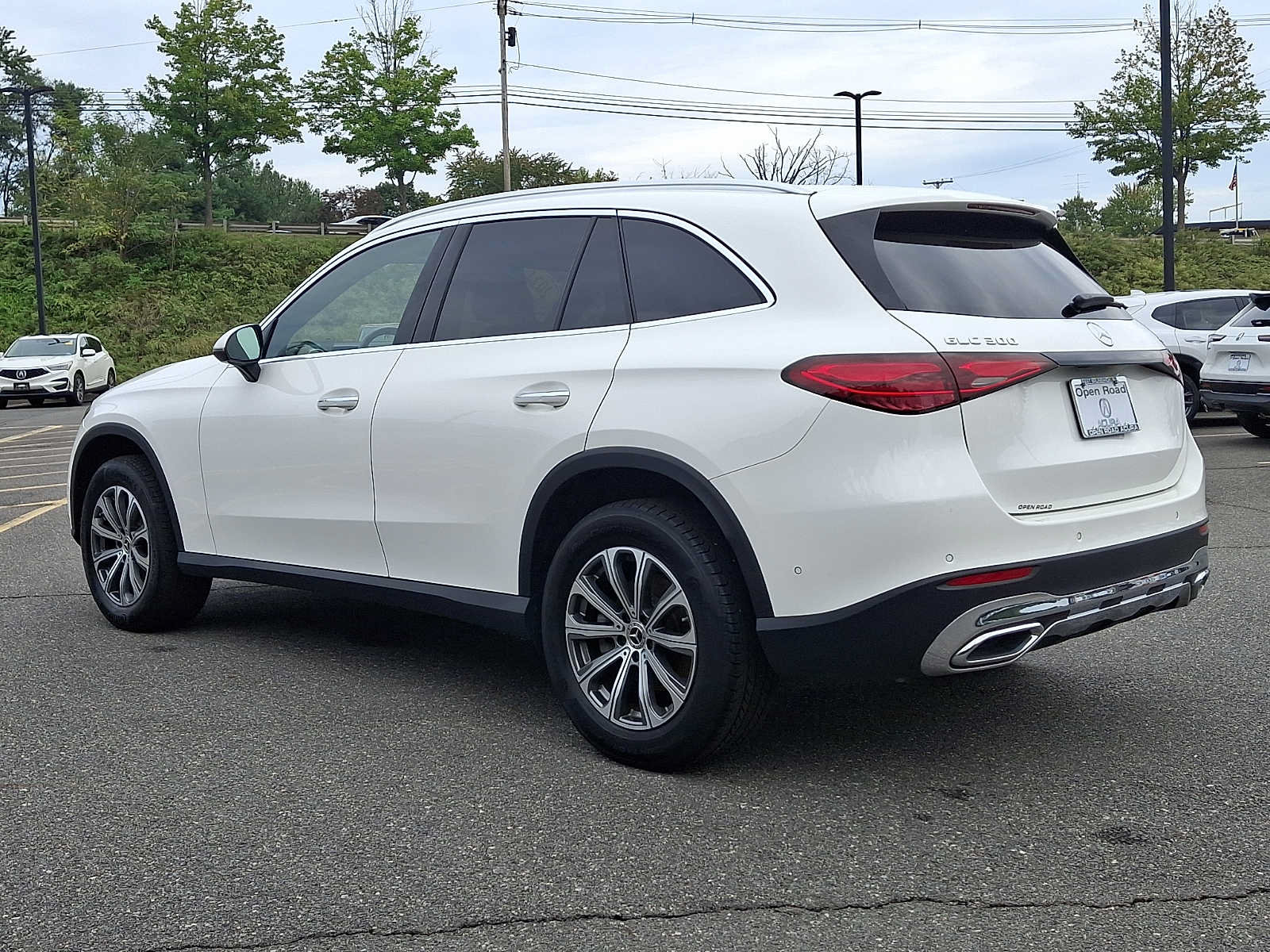 Used 2024 Mercedes-Benz GLC 300 4MATIC image 4