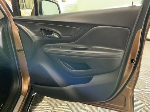 Used 2017 Buick Encore Preferred AWD/4WD image 38